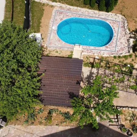Haus Mali * Bihać